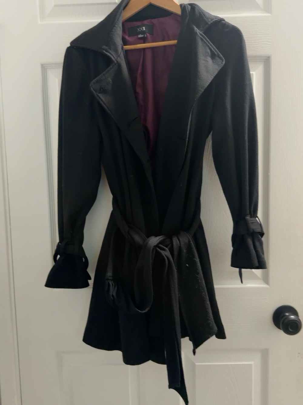 Forever 21 Black Belted Women's Trench Coat with Plum Lining